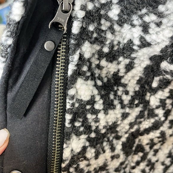 PRANA Women’s "Sakari" Jacket Oversized Wool Blend Knit Textured Black & White S - Picture 3 of 11